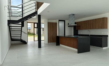 Casa en venta en Casa Fuerte, Tlajomulco de zuñiga