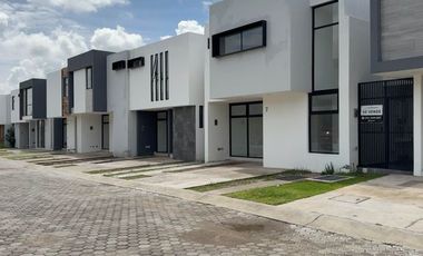 Casa en venta en Casa Fuerte, Tlajomulco de Zuñiga