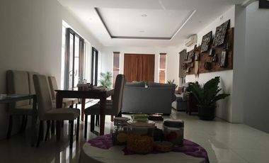 Rumah Qozy Modern Ada S'pool di Jl Cipete Dalam I Jakarta