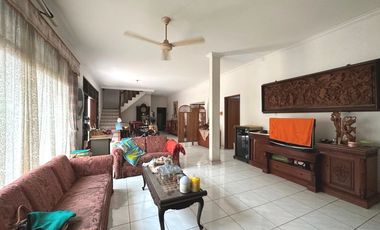 Home Sweet Home Halaman Luas di Jl Kenanga Megapolitan Cinere