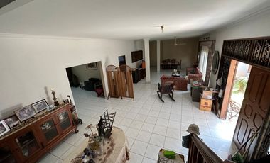 Home Sweet Home Halaman Luas di Jl Kenanga Megapolitan Cinere