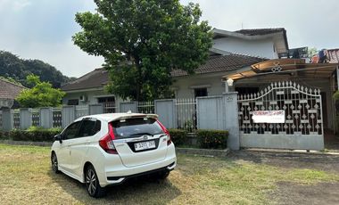 Home Sweet Home Halaman Luas di Jl Kenanga Megapolitan Cinere