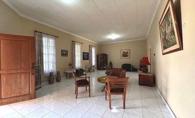 Home Sweet Home Halaman Luas di Jl Kenanga Megapolitan Cinere