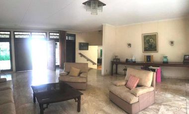 Rumah 1 Lantai Halaman Luas di Jl Garuda Komp Megapolitan Cinere