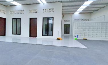 Rumah Luas Bagus Siap Huni utk Kantor, R. usaha atau Rumah Tinggal