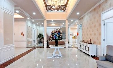 Villa Mewah Fully Furnished View Pegunungan Akses Lebar Di Cipanas