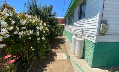 ACOGEDORA CASA EN ESQUINA A PASOS DE PLAYA CHICA CARTAGENA