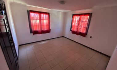 ACOGEDORA CASA EN ESQUINA A PASOS DE PLAYA CHICA CARTAGENA