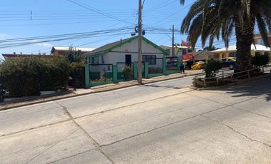 ACOGEDORA CASA EN ESQUINA A PASOS DE PLAYA CHICA CARTAGENA