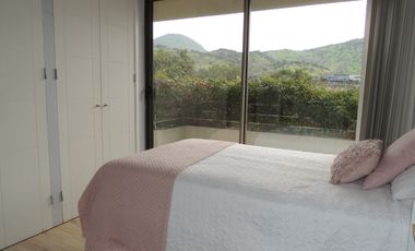 CASA 4 DORMITORIOS EN CONDOMINIO LA RESERVA CHICUREO