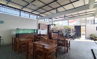 Dijual Rumah Full Furnished Plus Usaha Cafe Jalan KM 7 Palembang