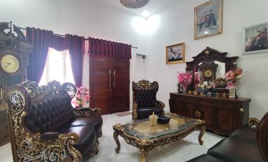 Dijual Rumah Full Furnished Plus Usaha Cafe Jalan KM 7 Palembang