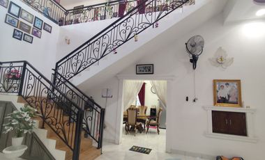 Dijual Rumah Full Furnished Plus Usaha Cafe Jalan KM 7 Palembang