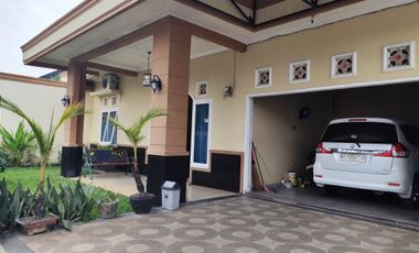 Dijual Rumah Cantik Plus Usaha Laundry Jalan Sukabangun 2 Palembang