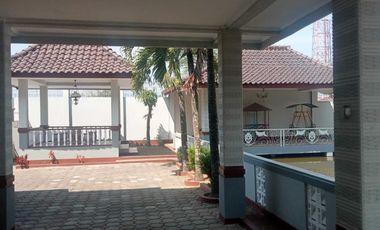 Rumah/Villa full furnished di kota Sumedang