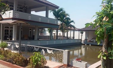 Rumah/Villa full furnished di kota Sumedang