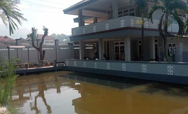 Rumah/Villa full furnished di kota Sumedang