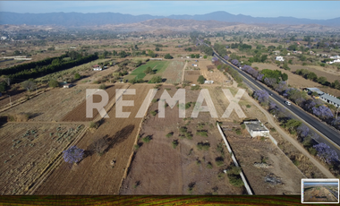 Terreno en zona industrial  - (3)