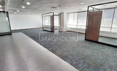 Oficina en Arriendo en A pasos del Metro Pedro de Valdivia