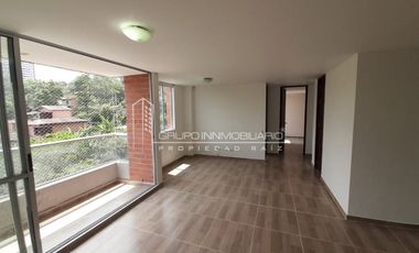 Apartamento en Arriendo Ubicado en Envigado Codigo 690