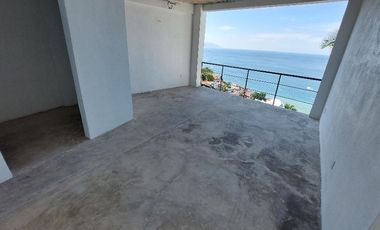 215 C Gardenias Penthouse 4