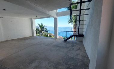 215 C Gardenias Penthouse 4