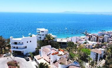 215 C Gardenias Penthouse 4