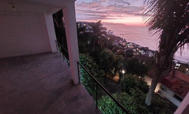 215 C Gardenias Penthouse 4