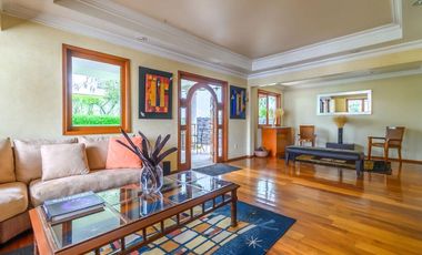 Casa en Venta, Colonia Bosques de Tarango