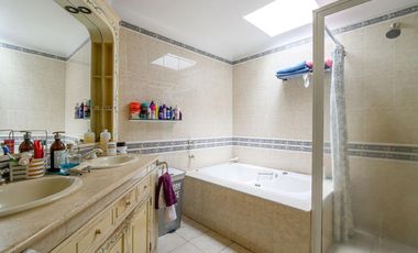 Casa en Venta, Colonia Bosques de Tarango