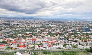 DEPARTAMENTO AMUEBLADO PISO 9 EN RENTA EN MIRA DIAMANTE QUERETARO GNM