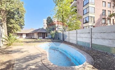 CASA FINES COMERCIALES - METRO MANQUEHUE