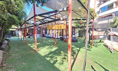 CASA FINES COMERCIALES - METRO MANQUEHUE