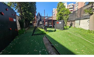 CASA FINES COMERCIALES - METRO MANQUEHUE