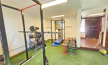 CASA FINES COMERCIALES - METRO MANQUEHUE