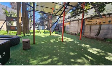 CASA FINES COMERCIALES - METRO MANQUEHUE