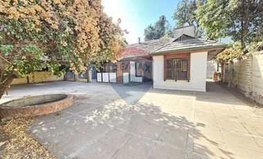 CASA FINES COMERCIALES - METRO MANQUEHUE