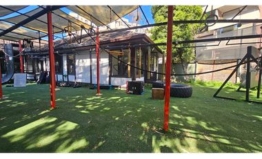 CASA FINES COMERCIALES - METRO MANQUEHUE