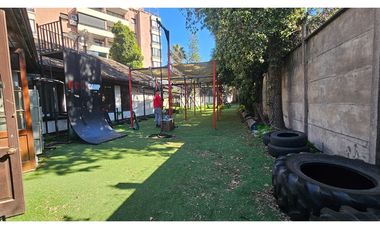 CASA FINES COMERCIALES - METRO MANQUEHUE