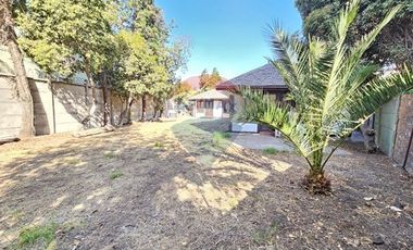 CASA FINES COMERCIALES - METRO MANQUEHUE