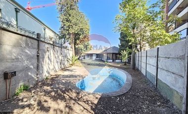 CASA FINES COMERCIALES - METRO MANQUEHUE