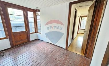 CASA FINES COMERCIALES - METRO MANQUEHUE