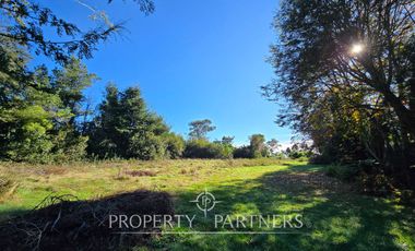 Espectacular parcela de 5.388 m2 en primera línea con acceso a lago a minutos del centro de Puerto Varas