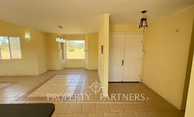 Hermosa casa en arriendo año corrido