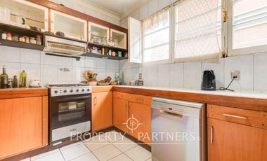 Linda y amplia casa ubicada en el corazón de Providencia