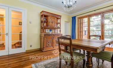 Linda y amplia casa ubicada en el corazón de Providencia