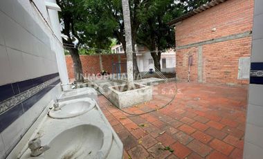 VENTA de CASA COMERCIAL en CUCUTA