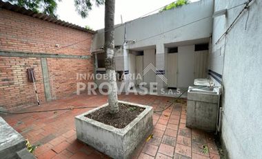 VENTA de CASA COMERCIAL en CUCUTA