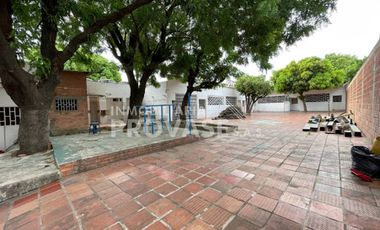 VENTA de CASA COMERCIAL en CUCUTA