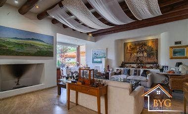 PRIVADA EXCLUSIVA DE 5 CASAS, EN BOSQUES DE LAS LOMAS CON CANCHA DE TENIS